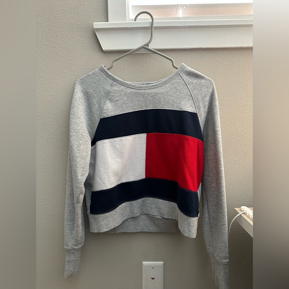 Tommy Hilfiger Crop sweater